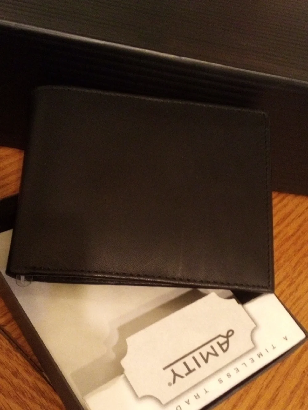 Amity Men's Black Leather Bifold Wallet